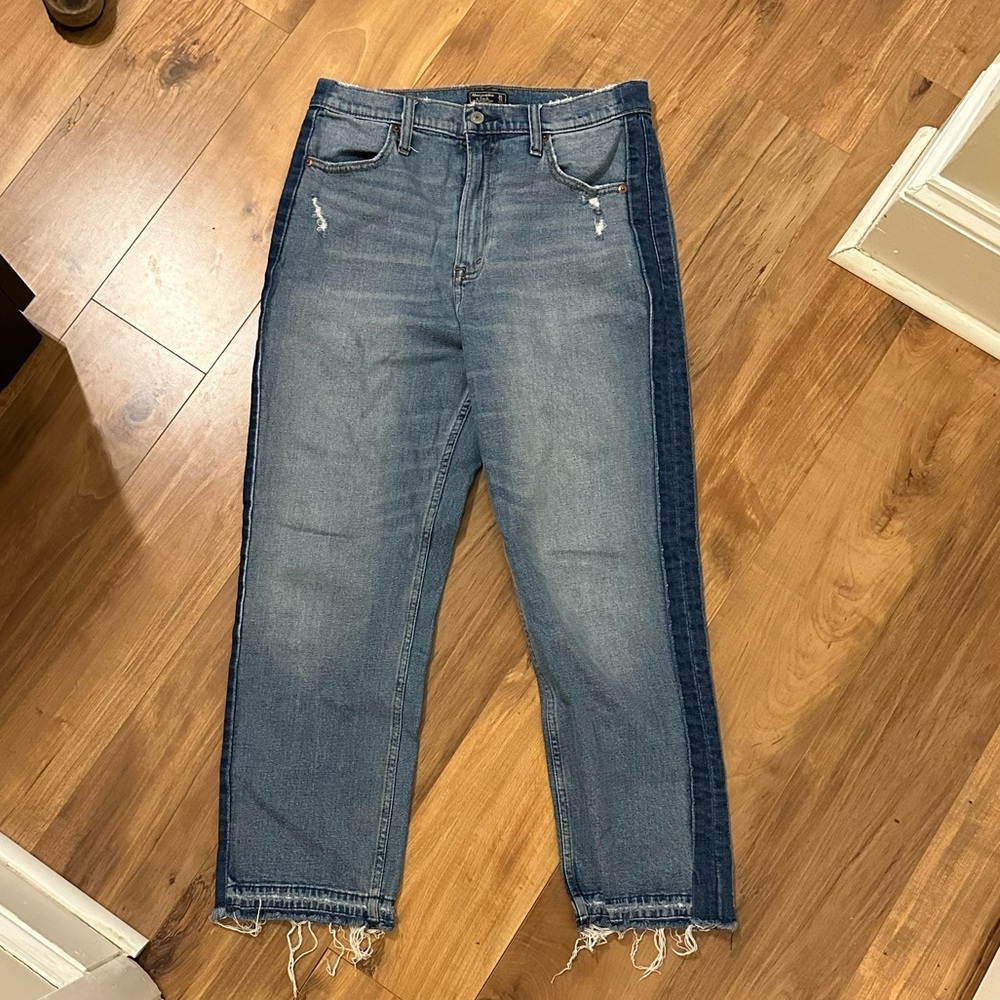 Abercrombie natural rise ankle straight jeans